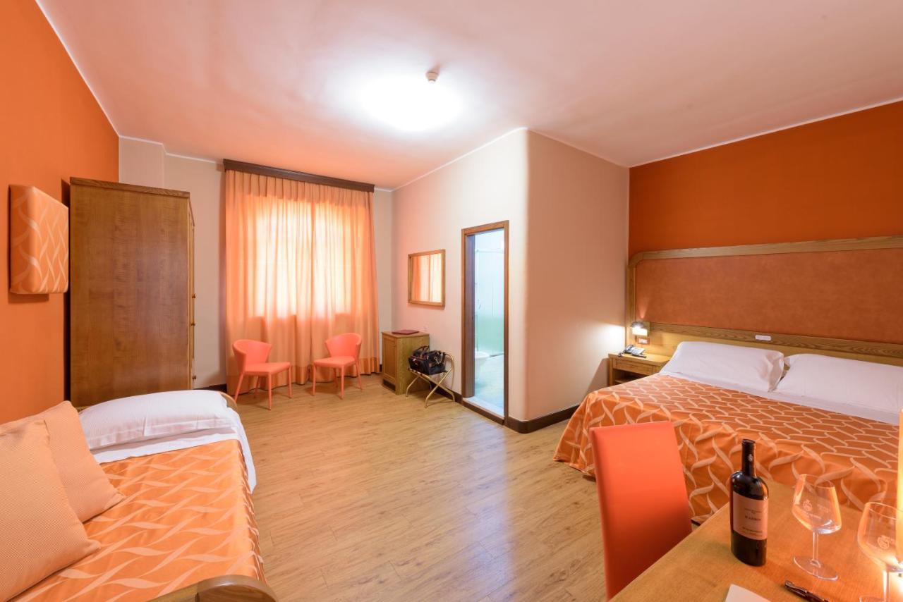 Leone De Castris Wine Hotel Саличе-Салентино Экстерьер фото