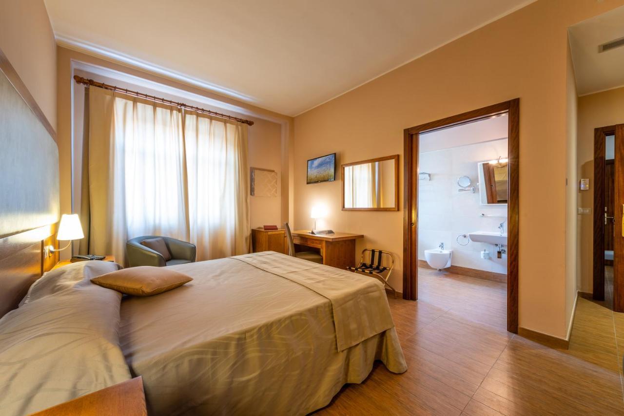 Leone De Castris Wine Hotel Саличе-Салентино Экстерьер фото
