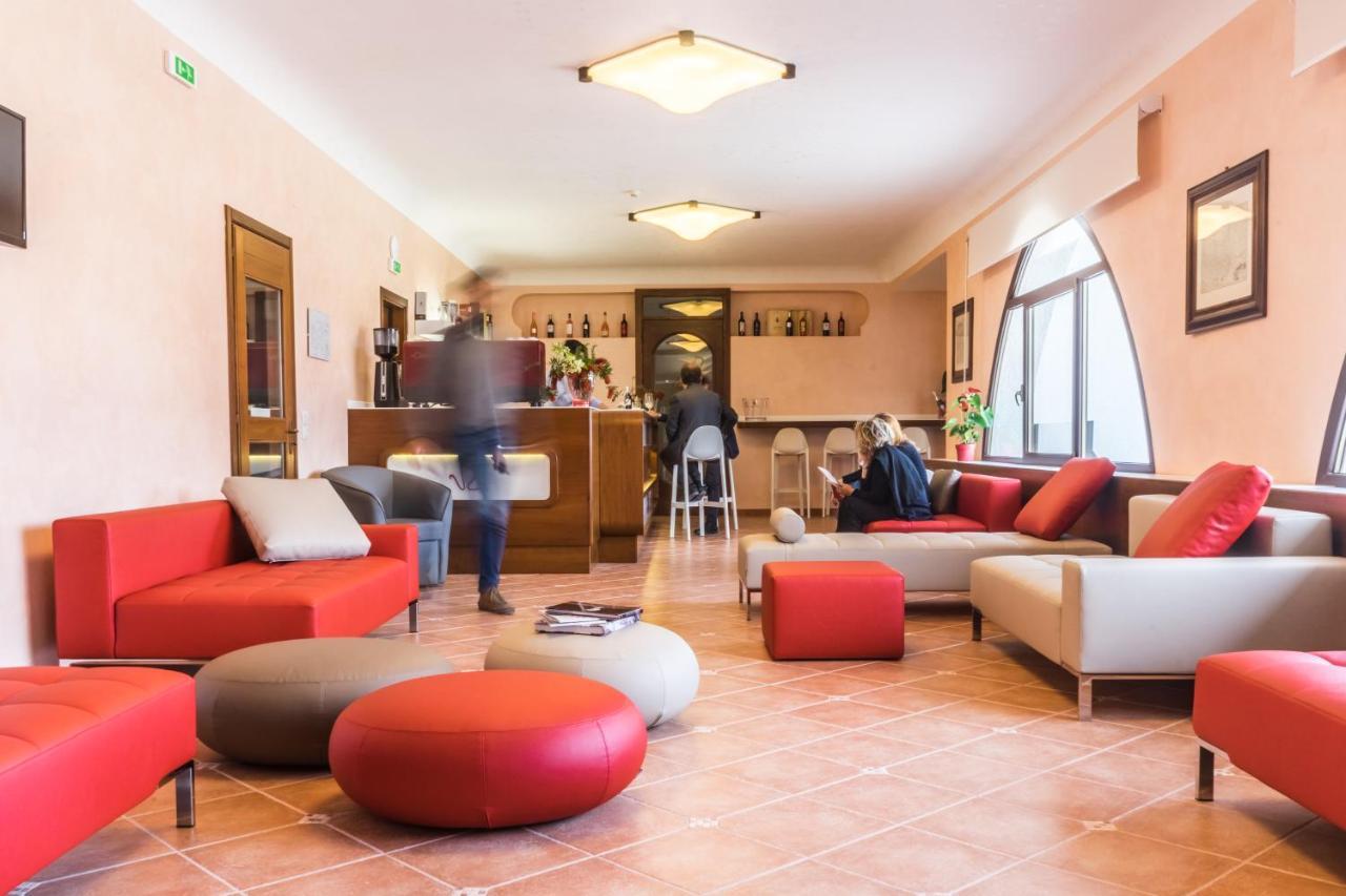 Leone De Castris Wine Hotel Саличе-Салентино Экстерьер фото