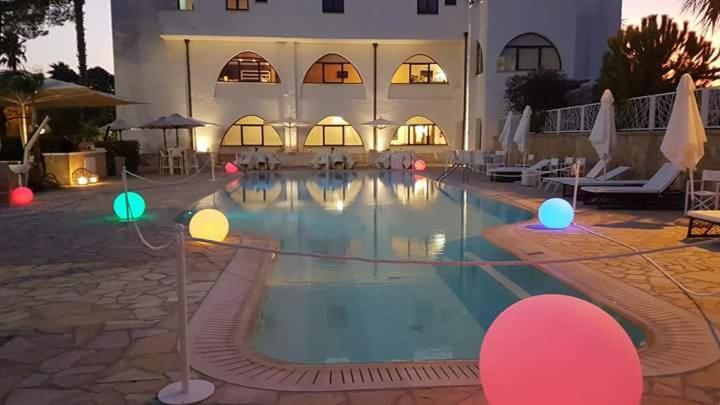 Leone De Castris Wine Hotel Саличе-Салентино Экстерьер фото