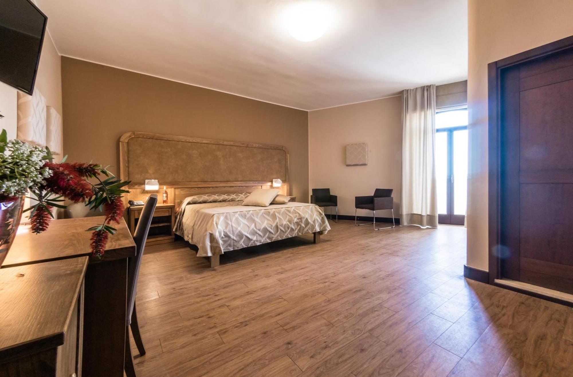 Leone De Castris Wine Hotel Саличе-Салентино Экстерьер фото